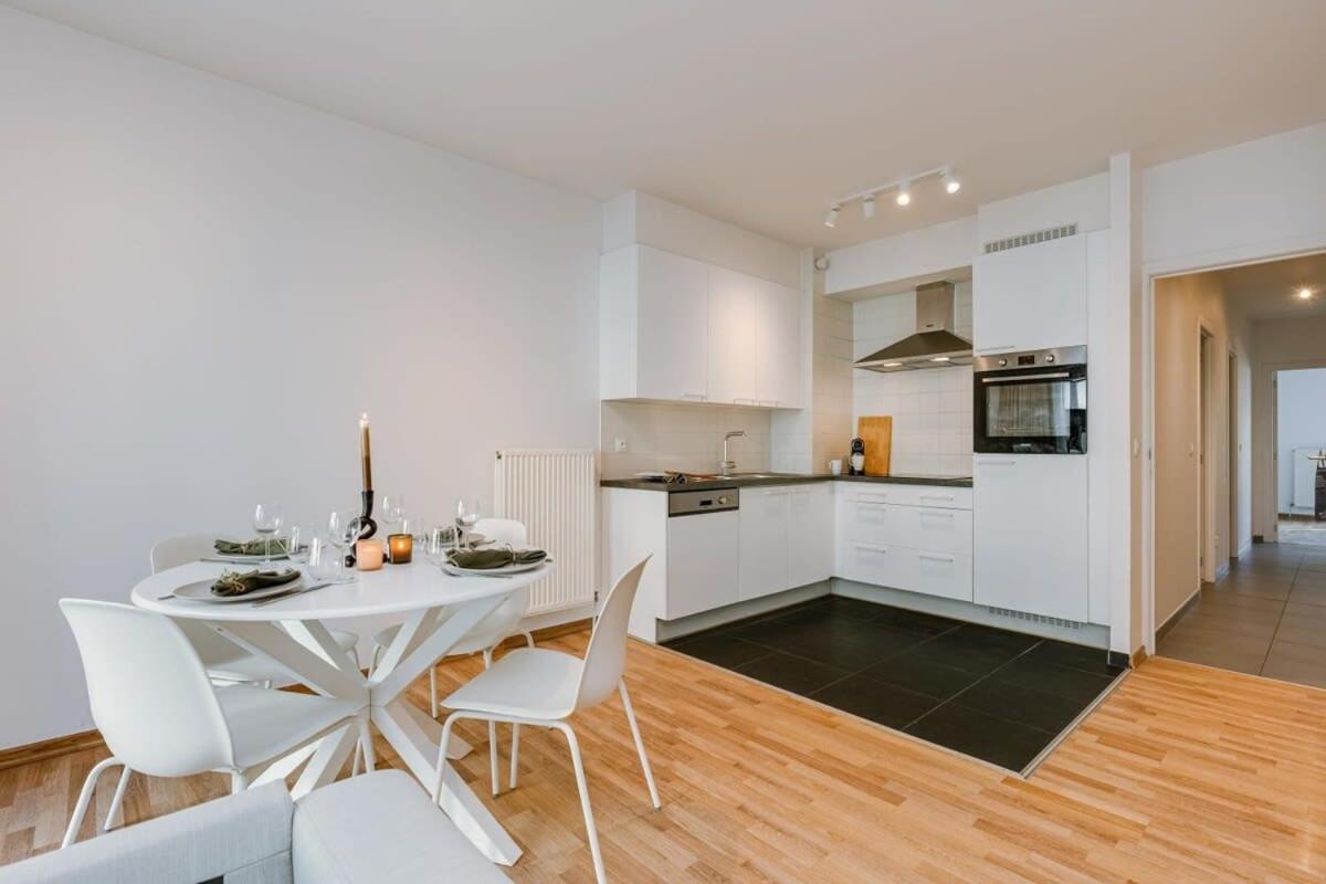 Stylish Apartment With Terrace And Balcony Antwerpen Eksteriør bilde